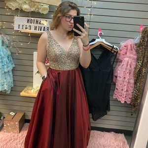 Meet your Posher, Logan